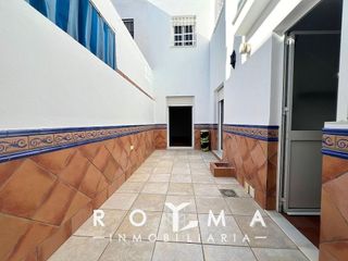 Casa adosada en venta en Centro - Doña Mercedes en Dos Hermanas