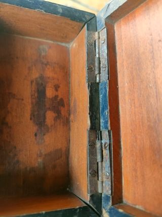 Antico portagioie con mosaico pietre dure