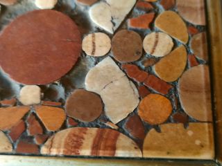 Antico portagioie con mosaico pietre dure