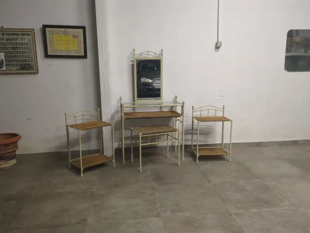 Conjunto tocador y mesitas auxiliares