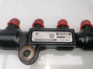 RAMPA INYECTORA FORD C-MAX (CB3)