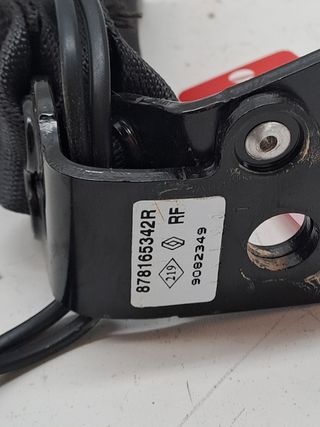ENGANCHE CINTURON RENAULT ZOE (2)