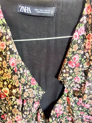 Vestido Zara floral negro y rosa