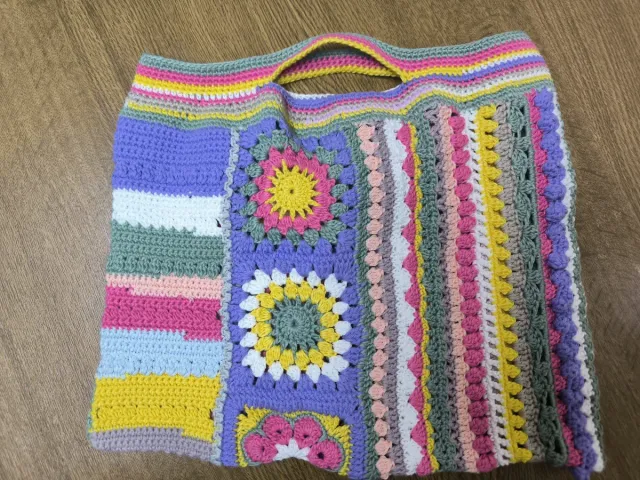 Bolso de crochet artesanal multicolor