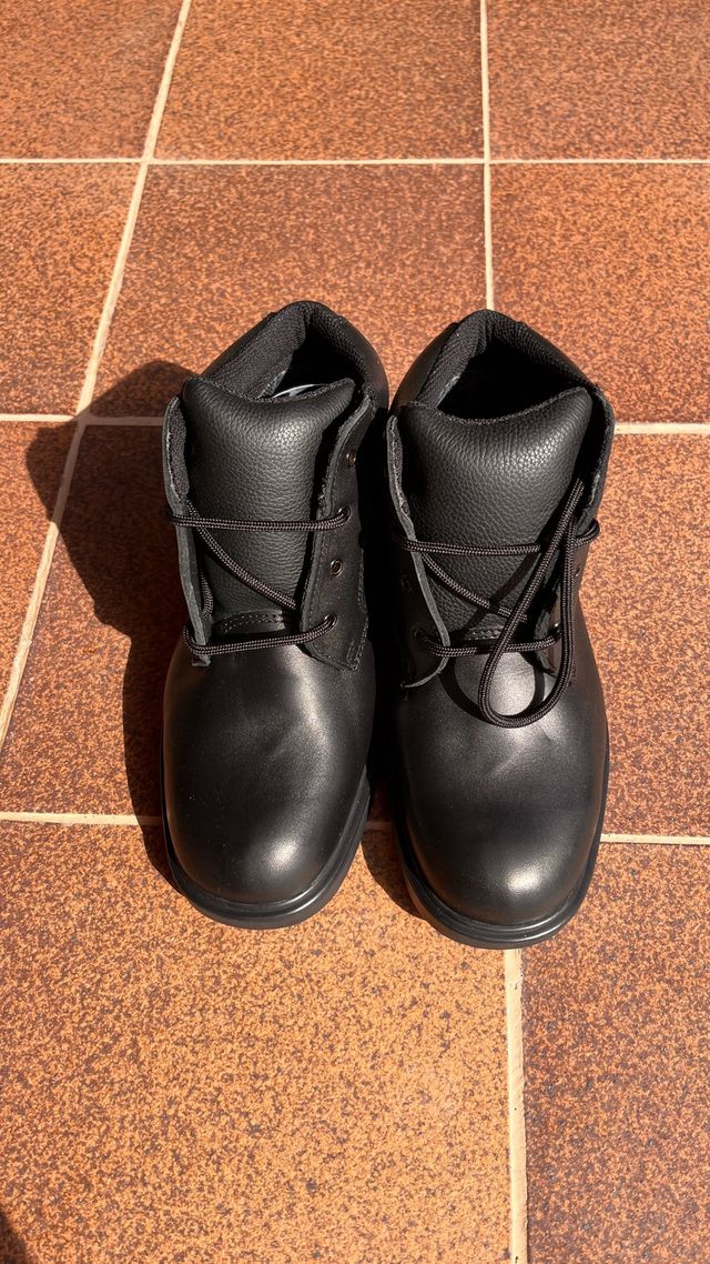 Botas Robusta Gore-Tex Negras UNISEX