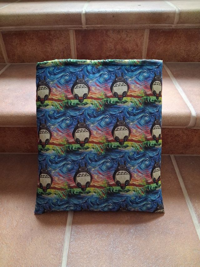 OFERTA 3X20€ 2X14€ Funda literaria TOTORO