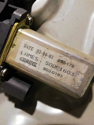 ELEVALUNAS DELANTERO DERECHO FIAT STILO (192)