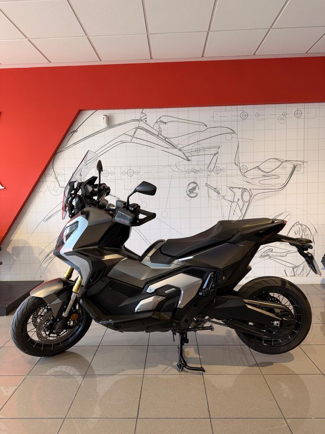 HONDA X-ADV750 GRIS - OCASIÓN