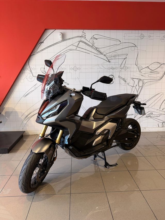 HONDA X-ADV750 GRIS - OCASIÓN