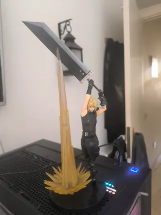 Figura Final Fantasy VII Rebirth Cloud