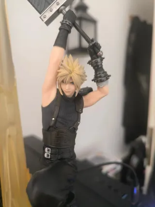 Figura Final Fantasy VII Rebirth Cloud