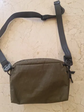 Alpaka Flight Sling 1L