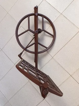 Pedal y Volante Máquina Coser Antigua