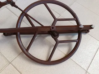 Pedal y Volante Máquina Coser Antigua