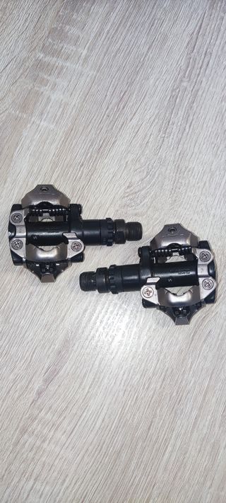 Pedales Shimano M520