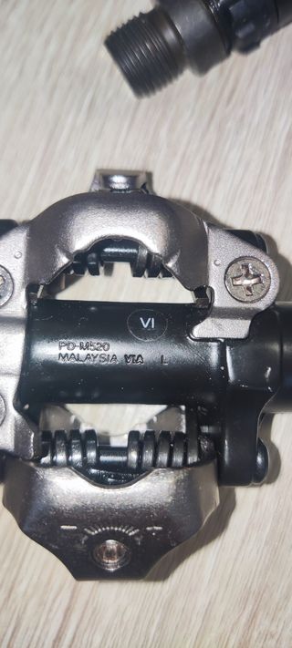 Pedales Shimano M520