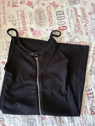 Vestido Bershka negro con cremallera