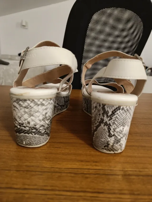 Sandalias cuña serpiente Talla 37