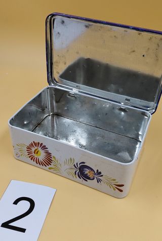 Scatola vintage in metallo provenienza francese