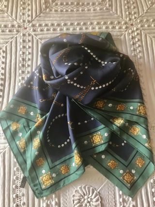 Maxi foulard in seta blu e verde