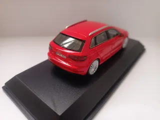 Maqueta Audi A3 Sportback escala 1/43 Spark