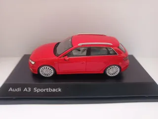 Maqueta Audi A3 Sportback escala 1/43 Spark