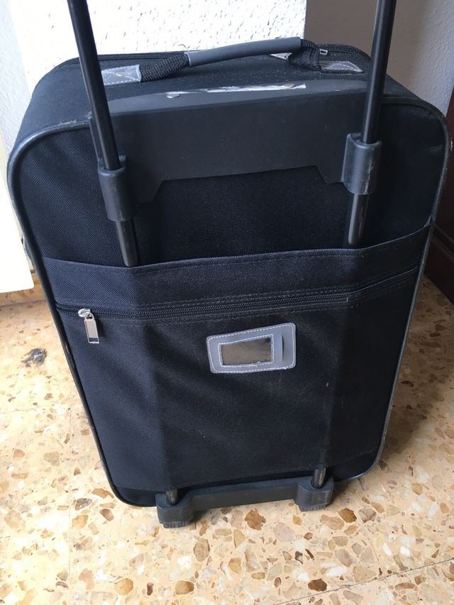 Maleta de cabina negra