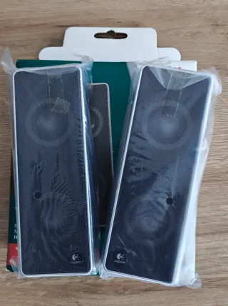Altavoces Portátiles Logitech V10