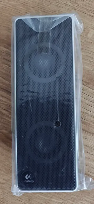 Altavoces Portátiles Logitech V10