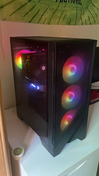PC Gamer i5 14400F RTX 5060TI 16GB 32GB RAM