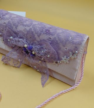 Borsetta / Pochette lilla con fiocco