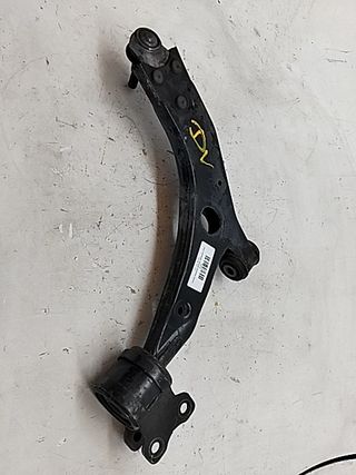 BRAZO SUSPENSION INFERIOR DELANTERO DERECHO VOLVO C30 (533)