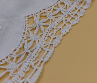 Striscia runner cotone ricamato a mano