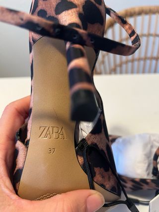 Zapatos tacón leopardo Zara Talla 37