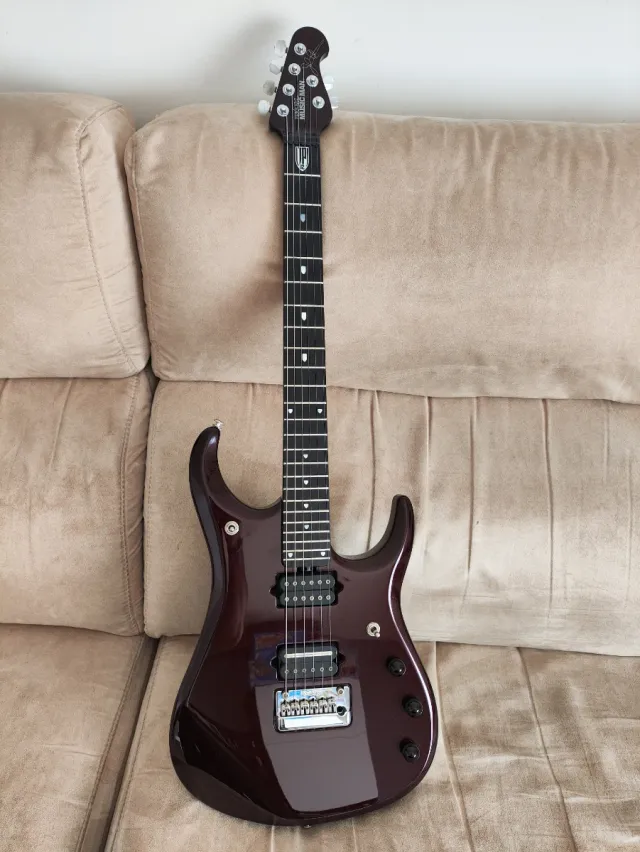 Ernie Ball Music Man JP12 John Petrucci