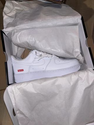 Nike A݉ir Force 1 Low Supreme Talla 43