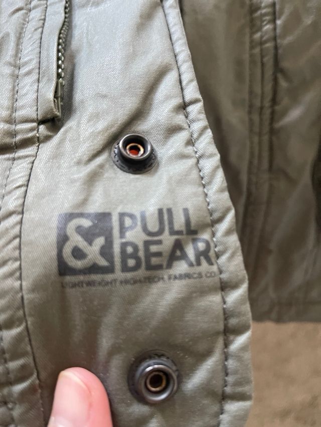 Cazadora Pull&Bear verde invierno