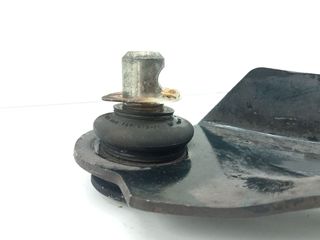 BRAZO SUSPENSION INFERIOR DELANTERO DERECHO RENAULT CAPTUR (3)