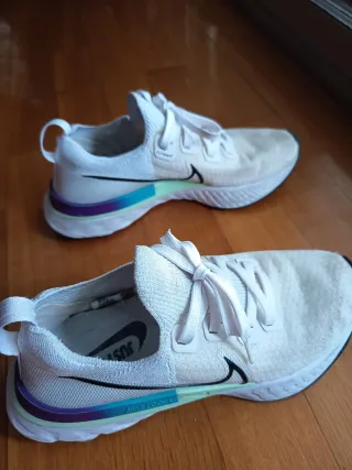 Deportivas Nike React Talla 38