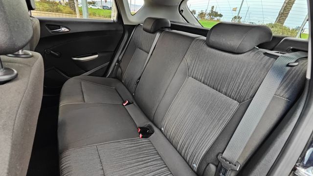 Opel Astra 2011