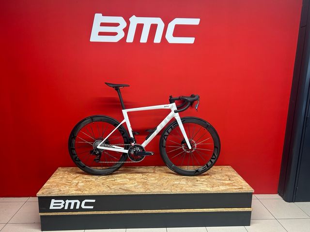 BMC SLR01 three. + Cadex 50 Ultra