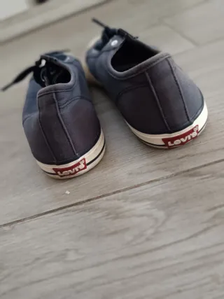 Zapatillas Levis Azul y Blanco
