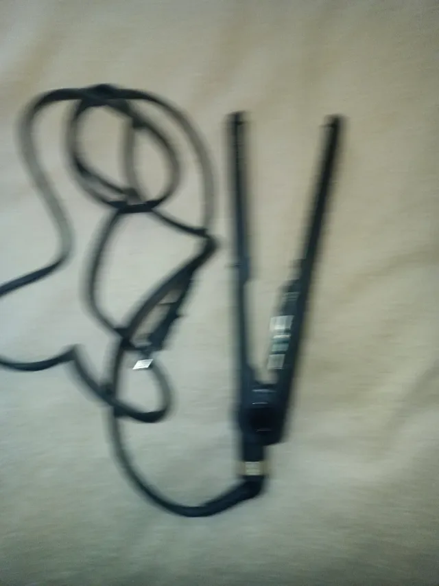 Plancha de pelo negra