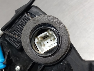 CERRADURA PUERTA DELANTERA DERECHA TOYOTA AURIS (
