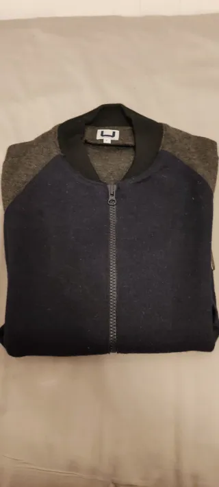 Chaqueta bomber azul y gris hombre