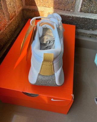 Nike PROMINA Nº40 NUEVOS CON CAJA!!