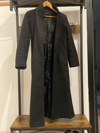 Chaqueta larga negra