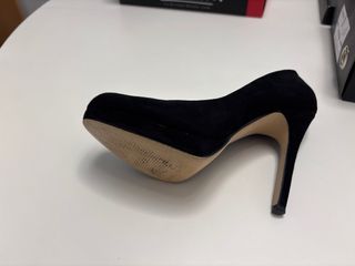Zapato de tacón negro La Strada
