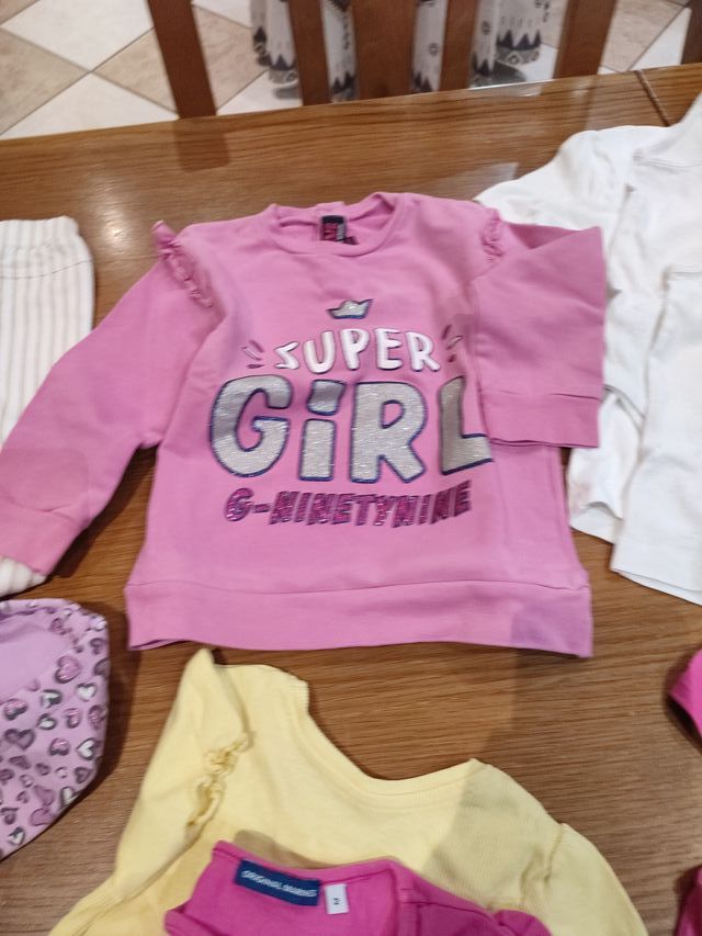 Lotto 15 pezzi abbigliamento bimba più bamboloccio