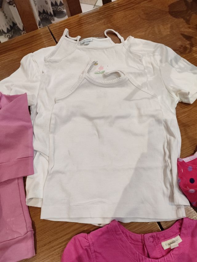 Lotto 15 pezzi abbigliamento bimba più bamboloccio